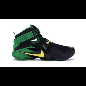 Nike LeBron Zoom Soldier 9 (IX) Oregon Ducks